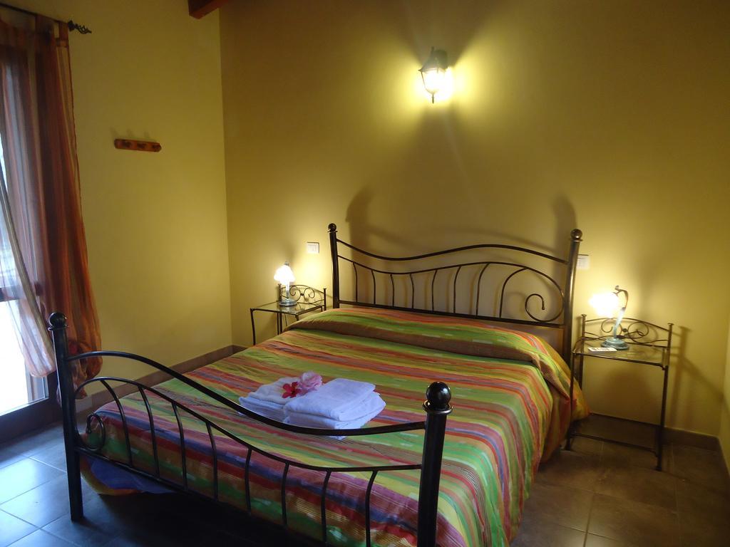 Bed and Breakfast Sumindulau Torre delle Stelle Exterior foto