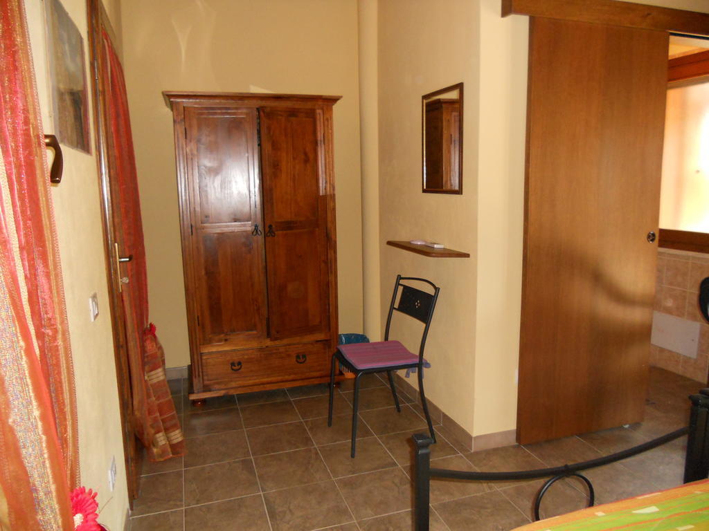 Bed and Breakfast Sumindulau Torre delle Stelle Zimmer foto